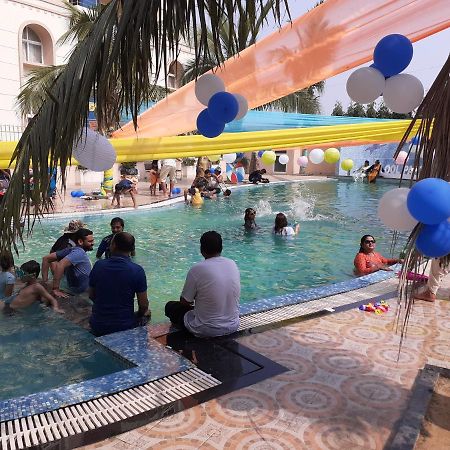 ลา ปลาตินา พรีเมียม สวีท Hotel ปูรี ภายนอก รูปภาพ