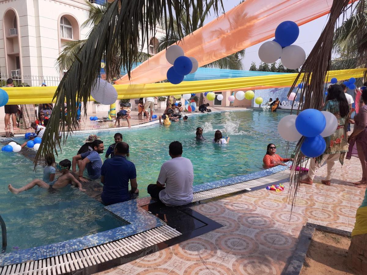 ลา ปลาตินา พรีเมียม สวีท Hotel ปูรี ภายนอก รูปภาพ